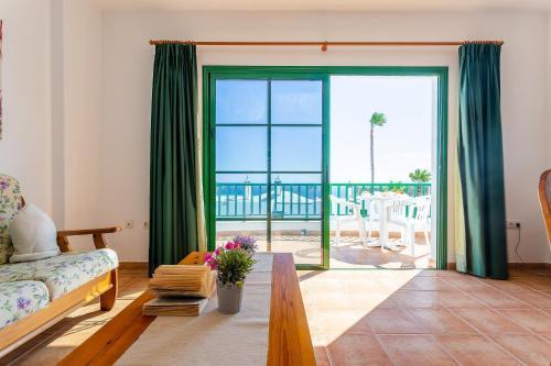 Apartamentos Los Quiqueres 卡门港 外观 照片